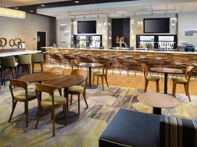 Courtyard By Marriott Dallas And Conference Center Hotel Carrollton